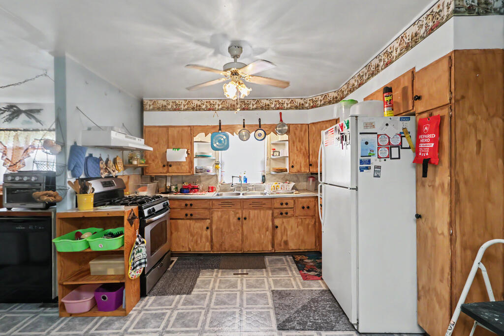 416 5th Avenue, Mansfield, Ohio 44905, 3 Bedrooms Bedrooms, ,2 BathroomsBathrooms,Residential,For Sale,5th Avenue,20100302 416 5th Avenue, Mansfield, Ohio 44905, 3 Bedrooms Bedrooms, ,2 BathroomsBathrooms,Residential,For Sale,5th Avenue,20100302