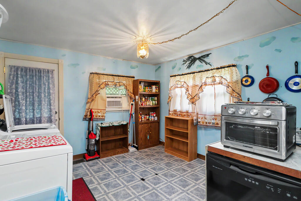 416 5th Avenue, Mansfield, Ohio 44905, 3 Bedrooms Bedrooms, ,2 BathroomsBathrooms,Residential,For Sale,5th Avenue,20100302 416 5th Avenue, Mansfield, Ohio 44905, 3 Bedrooms Bedrooms, ,2 BathroomsBathrooms,Residential,For Sale,5th Avenue,20100302