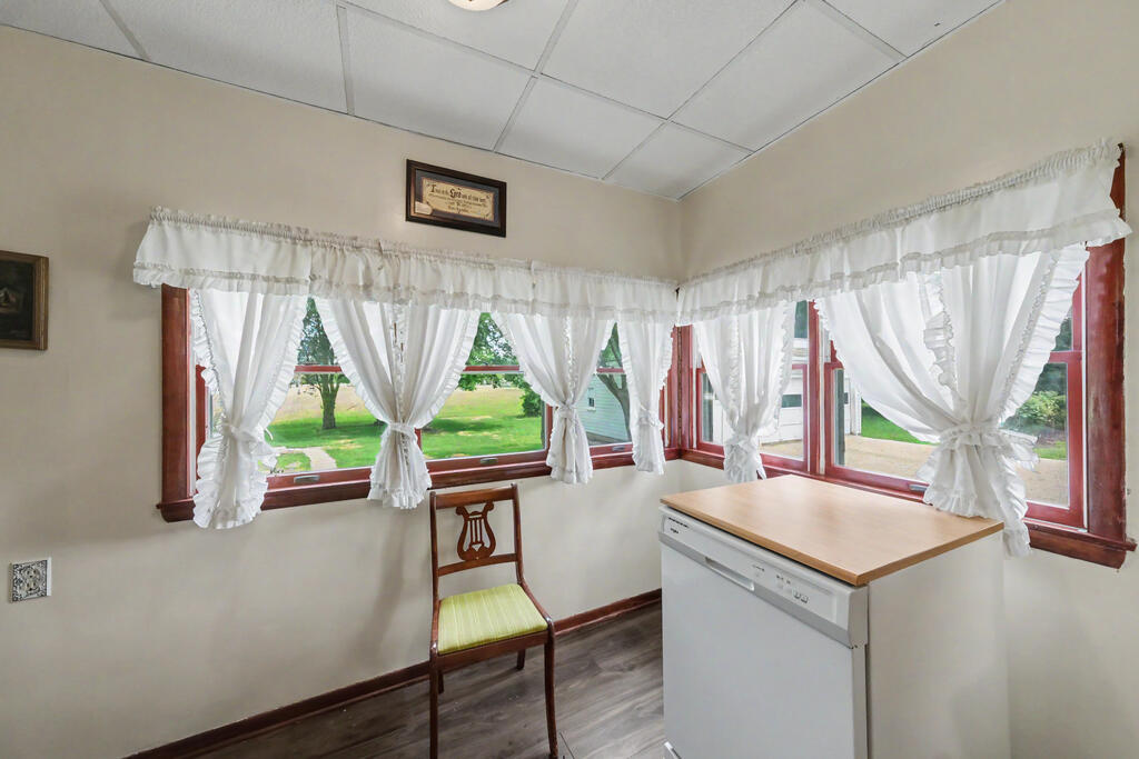 820 West Perry Street, Bucyrus, Ohio 44820, 5 Bedrooms Bedrooms, ,2 BathroomsBathrooms,Residential,For Sale,West Perry Street,20100307 820 West Perry Street, Bucyrus, Ohio 44820, 5 Bedrooms Bedrooms, ,2 BathroomsBathrooms,Residential,For Sale,West Perry Street,20100307
