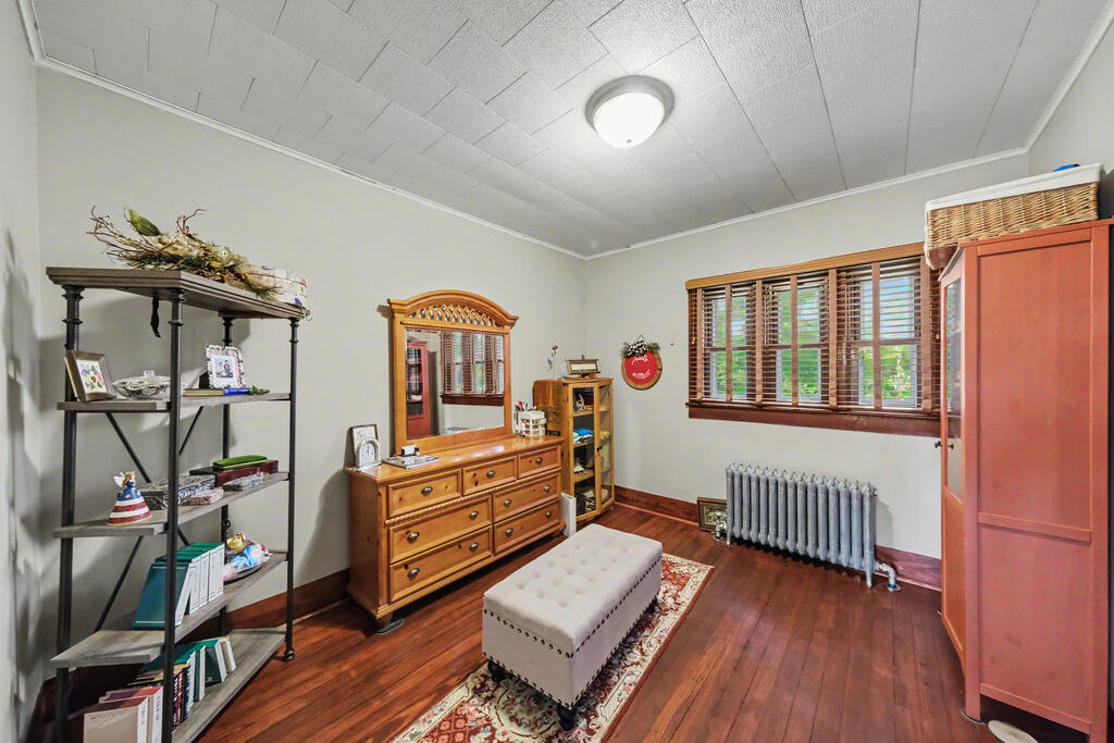 820 West Perry Street, Bucyrus, Ohio 44820, 5 Bedrooms Bedrooms, ,2 BathroomsBathrooms,Residential,For Sale,West Perry Street,20100307 820 West Perry Street, Bucyrus, Ohio 44820, 5 Bedrooms Bedrooms, ,2 BathroomsBathrooms,Residential,For Sale,West Perry Street,20100307