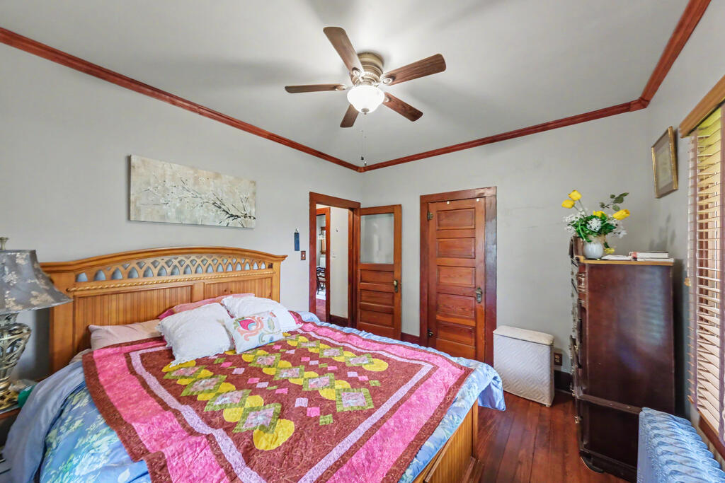 820 West Perry Street, Bucyrus, Ohio 44820, 5 Bedrooms Bedrooms, ,2 BathroomsBathrooms,Residential,For Sale,West Perry Street,20100307 820 West Perry Street, Bucyrus, Ohio 44820, 5 Bedrooms Bedrooms, ,2 BathroomsBathrooms,Residential,For Sale,West Perry Street,20100307