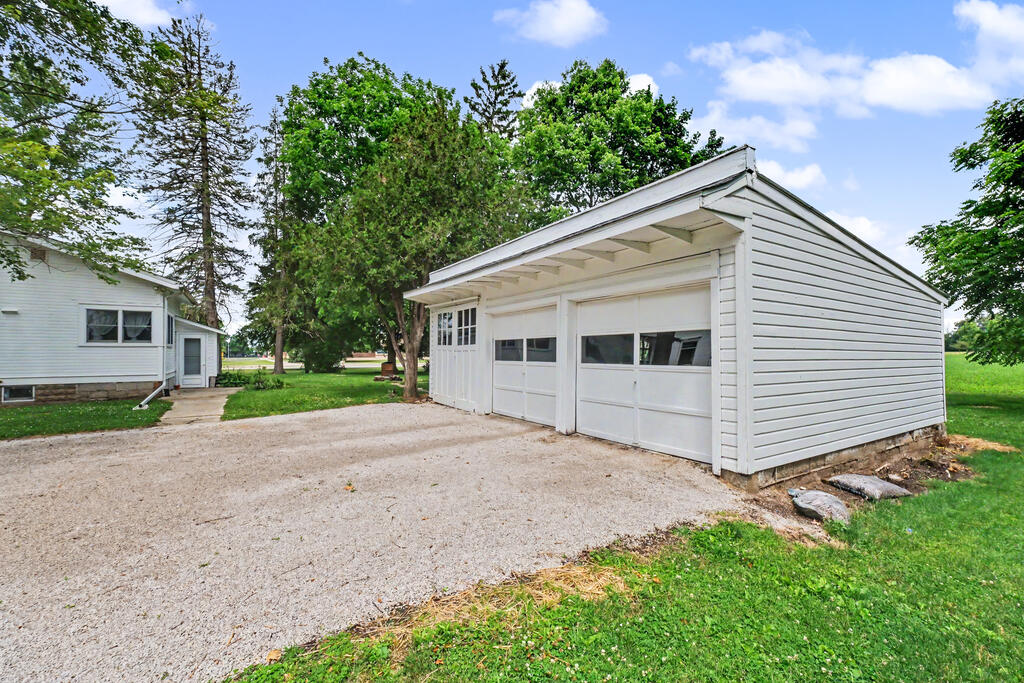 820 West Perry Street, Bucyrus, Ohio 44820, 5 Bedrooms Bedrooms, ,2 BathroomsBathrooms,Residential,For Sale,West Perry Street,20100307 820 West Perry Street, Bucyrus, Ohio 44820, 5 Bedrooms Bedrooms, ,2 BathroomsBathrooms,Residential,For Sale,West Perry Street,20100307