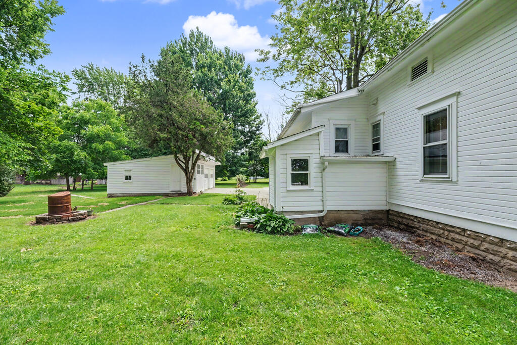 820 West Perry Street, Bucyrus, Ohio 44820, 5 Bedrooms Bedrooms, ,2 BathroomsBathrooms,Residential,For Sale,West Perry Street,20100307 820 West Perry Street, Bucyrus, Ohio 44820, 5 Bedrooms Bedrooms, ,2 BathroomsBathrooms,Residential,For Sale,West Perry Street,20100307