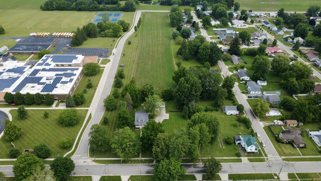 820 West Perry Street, Bucyrus, Ohio 44820, 5 Bedrooms Bedrooms, ,2 BathroomsBathrooms,Residential,For Sale,West Perry Street,20100307 820 West Perry Street, Bucyrus, Ohio 44820, 5 Bedrooms Bedrooms, ,2 BathroomsBathrooms,Residential,For Sale,West Perry Street,20100307