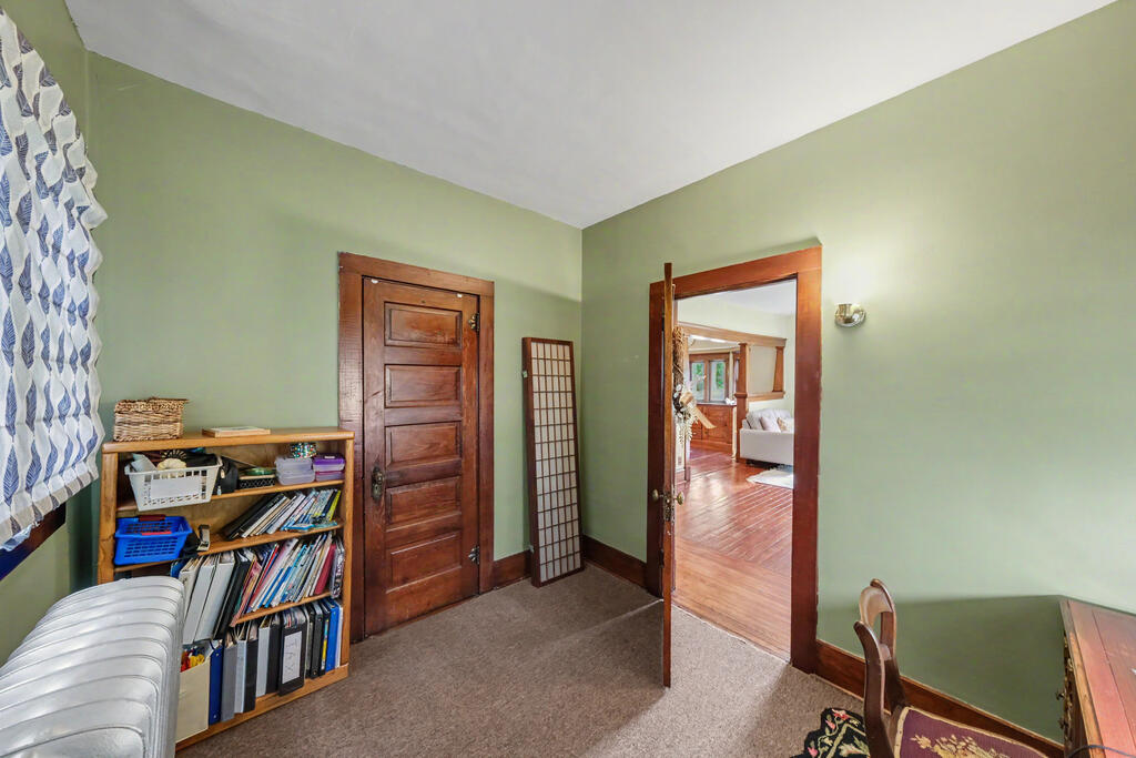 820 West Perry Street, Bucyrus, Ohio 44820, 5 Bedrooms Bedrooms, ,2 BathroomsBathrooms,Residential,For Sale,West Perry Street,20100307 820 West Perry Street, Bucyrus, Ohio 44820, 5 Bedrooms Bedrooms, ,2 BathroomsBathrooms,Residential,For Sale,West Perry Street,20100307