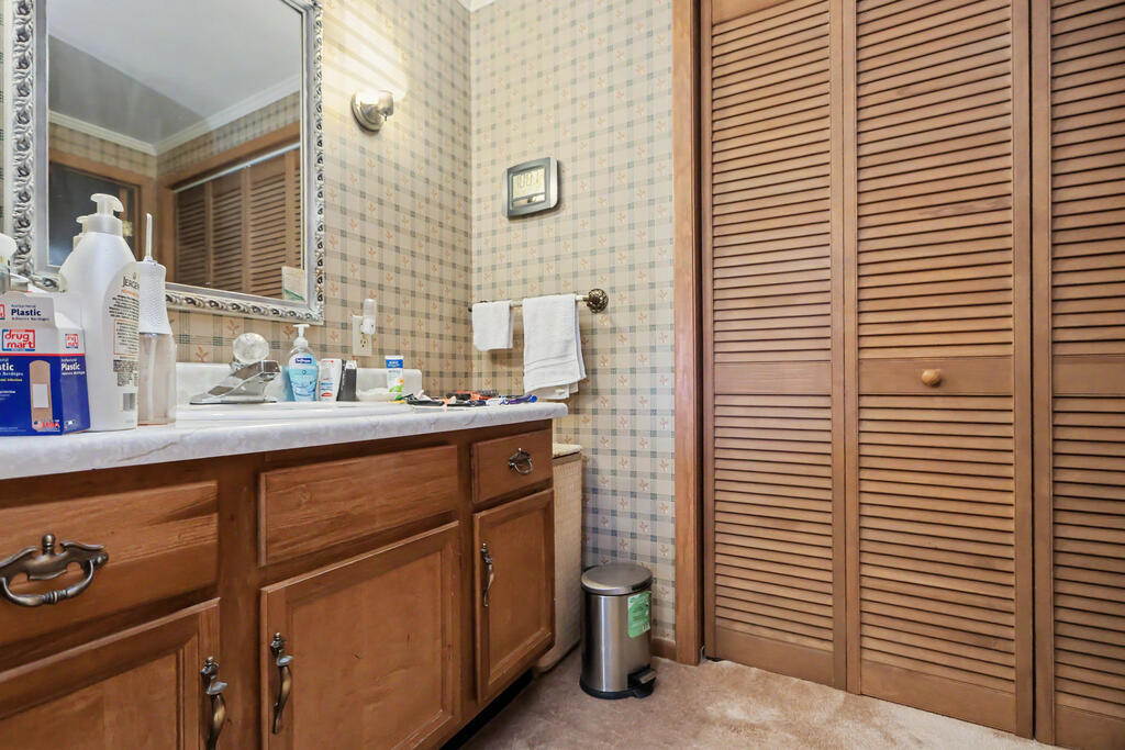 1014 N Clink Boulevard, Crestline, Ohio 44827, 4 Bedrooms Bedrooms, ,2 BathroomsBathrooms,Residential,For Sale,N Clink Boulevard,20100309