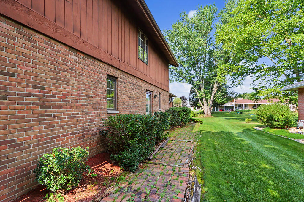 1014 N Clink Boulevard, Crestline, Ohio 44827, 4 Bedrooms Bedrooms, ,2 BathroomsBathrooms,Residential,For Sale,N Clink Boulevard,20100309