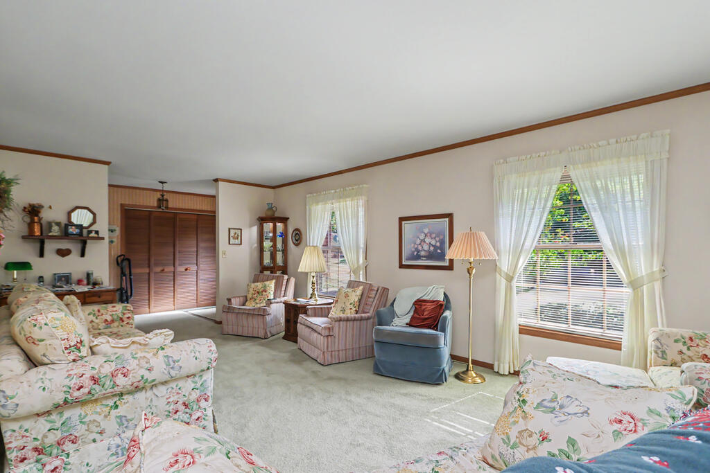1014 N Clink Boulevard, Crestline, Ohio 44827, 4 Bedrooms Bedrooms, ,2 BathroomsBathrooms,Residential,For Sale,N Clink Boulevard,20100309