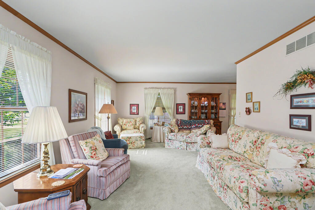 1014 N Clink Boulevard, Crestline, Ohio 44827, 4 Bedrooms Bedrooms, ,2 BathroomsBathrooms,Residential,For Sale,N Clink Boulevard,20100309