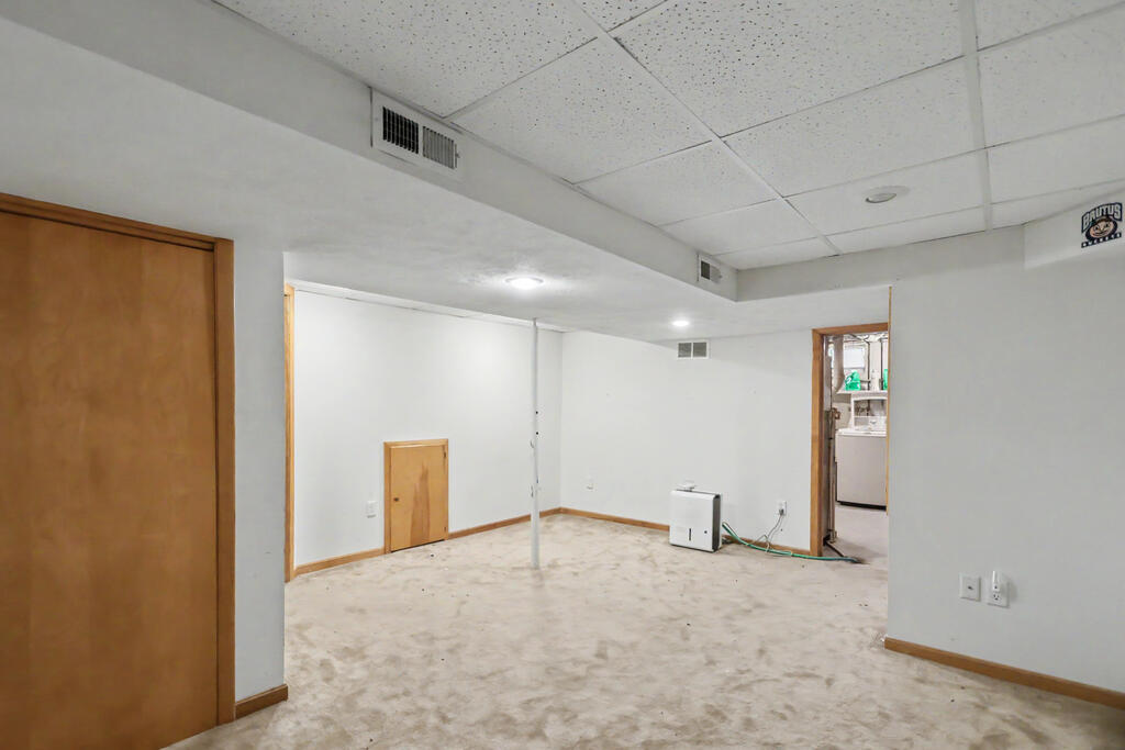 570 Butte Street, Willard, Ohio 44890, 4 Bedrooms Bedrooms, ,2 BathroomsBathrooms,Residential,For Sale,Butte Street,20100310 570 Butte Street, Willard, Ohio 44890, 4 Bedrooms Bedrooms, ,2 BathroomsBathrooms,Residential,For Sale,Butte Street,20100310