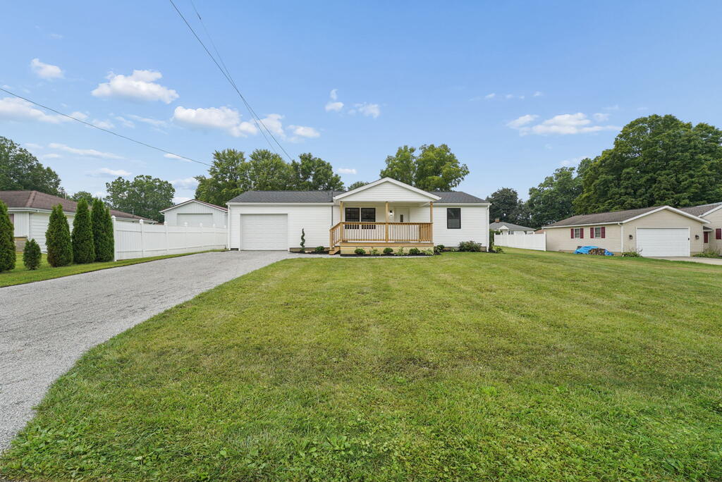 26 Mermary Drive, Fredericktown, Ohio 43019, 3 Bedrooms Bedrooms, ,1 BathroomBathrooms,Residential,For Sale,Mermary Drive,20100316 26 Mermary Drive, Fredericktown, Ohio 43019, 3 Bedrooms Bedrooms, ,1 BathroomBathrooms,Residential,For Sale,Mermary Drive,20100316