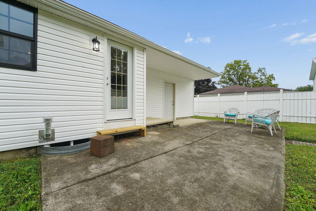 26 Mermary Drive, Fredericktown, Ohio 43019, 3 Bedrooms Bedrooms, ,1 BathroomBathrooms,Residential,For Sale,Mermary Drive,20100316 26 Mermary Drive, Fredericktown, Ohio 43019, 3 Bedrooms Bedrooms, ,1 BathroomBathrooms,Residential,For Sale,Mermary Drive,20100316