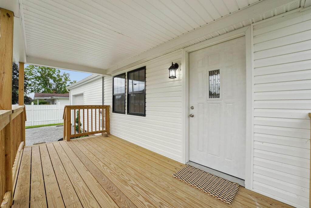 26 Mermary Drive, Fredericktown, Ohio 43019, 3 Bedrooms Bedrooms, ,1 BathroomBathrooms,Residential,For Sale,Mermary Drive,20100316 26 Mermary Drive, Fredericktown, Ohio 43019, 3 Bedrooms Bedrooms, ,1 BathroomBathrooms,Residential,For Sale,Mermary Drive,20100316