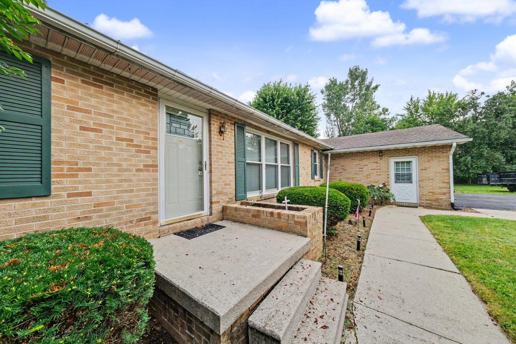 1383 Michigan Drive, Bucyrus, Ohio 44820, 3 Bedrooms Bedrooms, ,3 BathroomsBathrooms,Residential,For Sale,Michigan Drive,20100337