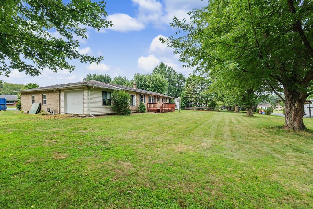 1383 Michigan Drive, Bucyrus, Ohio 44820, 3 Bedrooms Bedrooms, ,3 BathroomsBathrooms,Residential,For Sale,Michigan Drive,20100337
