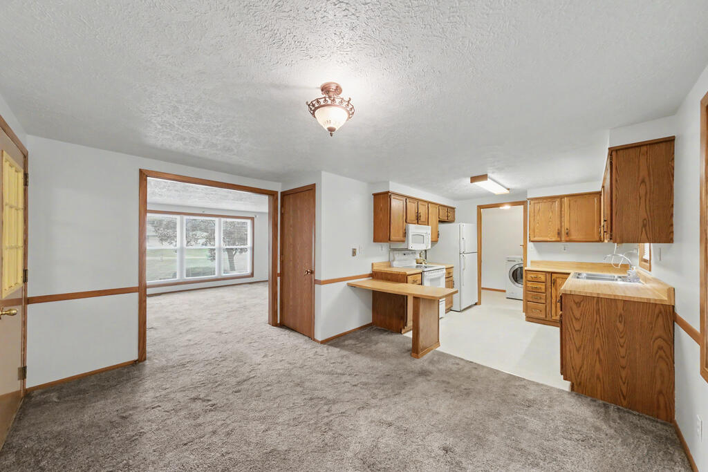 1383 Michigan Drive, Bucyrus, Ohio 44820, 3 Bedrooms Bedrooms, ,3 BathroomsBathrooms,Residential,For Sale,Michigan Drive,20100337