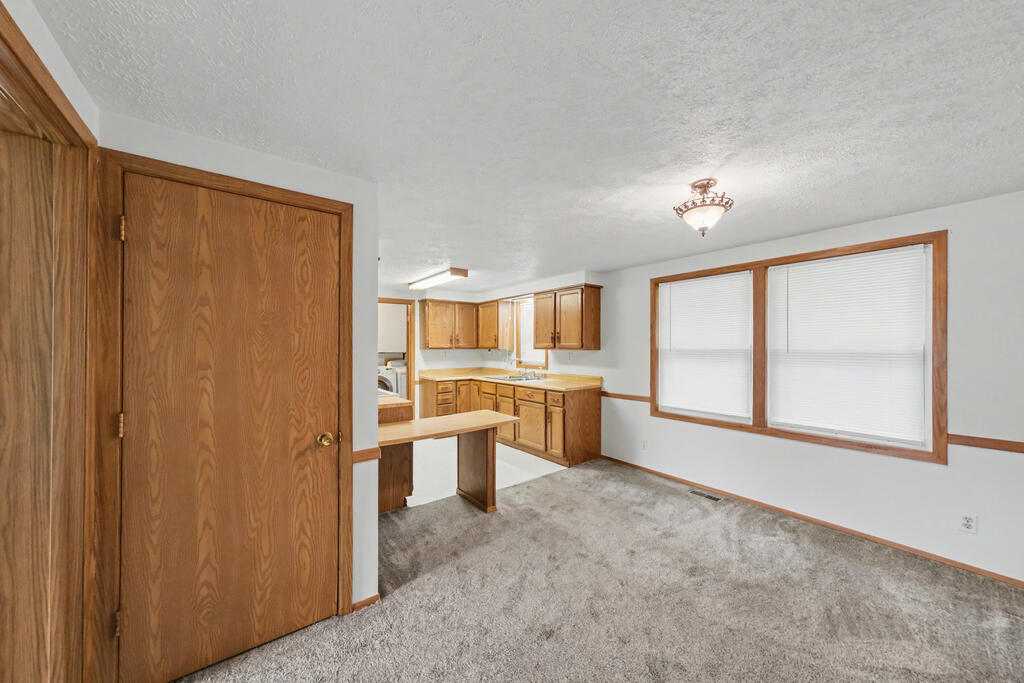 1383 Michigan Drive, Bucyrus, Ohio 44820, 3 Bedrooms Bedrooms, ,3 BathroomsBathrooms,Residential,For Sale,Michigan Drive,20100337
