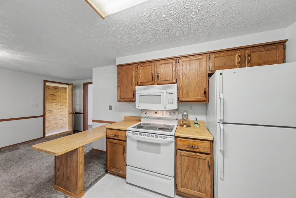 1383 Michigan Drive, Bucyrus, Ohio 44820, 3 Bedrooms Bedrooms, ,3 BathroomsBathrooms,Residential,For Sale,Michigan Drive,20100337
