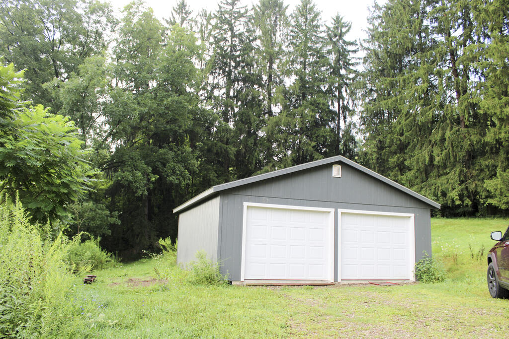 2762 County Road 1075, Perrysville, Ohio 44864, 3 Bedrooms Bedrooms, ,1 BathroomBathrooms,Residential,For Sale,County Road 1075,20100341