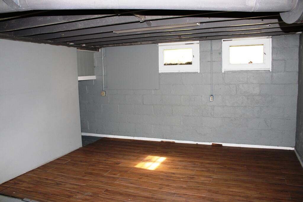 96 Glenwood Boulevard, Mansfield, Ohio 44906, 3 Bedrooms Bedrooms, ,1 BathroomBathrooms,Residential,For Sale,Glenwood Boulevard,20100342