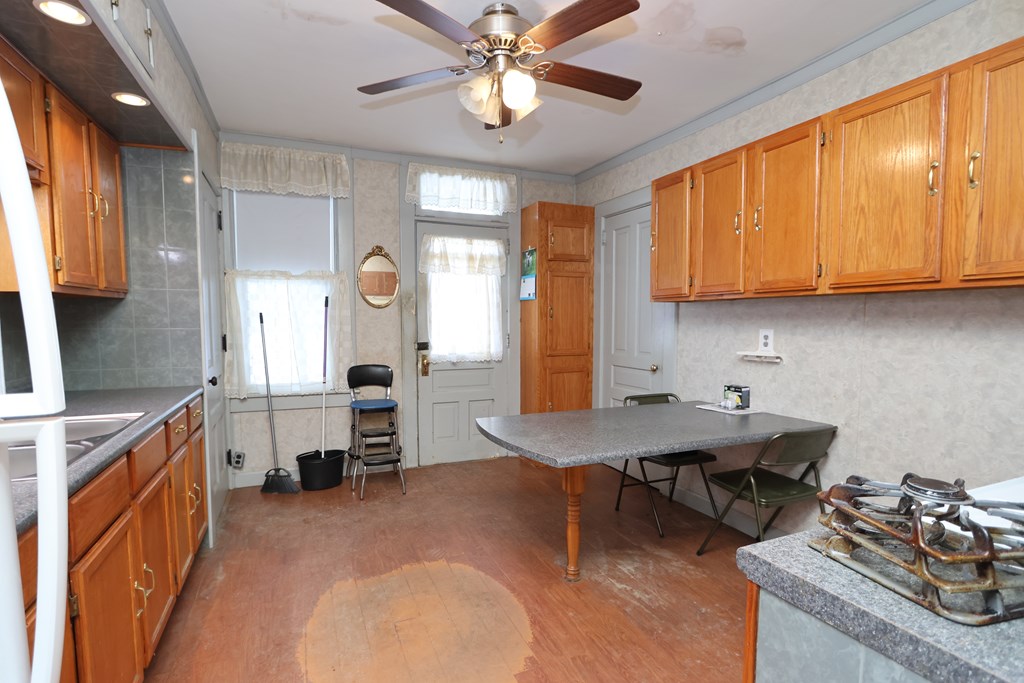 941 Reid Street, Bucyrus, Ohio 44820, 3 Bedrooms Bedrooms, ,1 BathroomBathrooms,Residential,For Sale,Reid Street,9070416 941 Reid Street, Bucyrus, Ohio 44820, 3 Bedrooms Bedrooms, ,1 BathroomBathrooms,Residential,For Sale,Reid Street,9070416