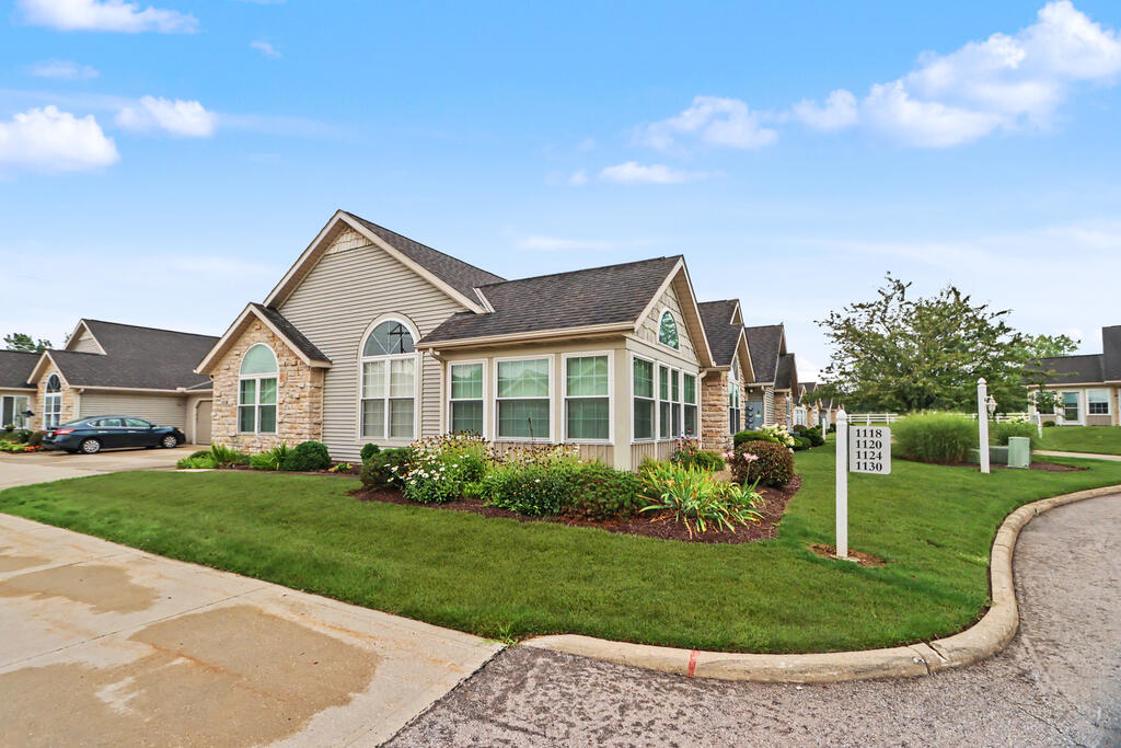 1118 Cobblefield Drive, Ontario, Ohio 44903, 3 Bedrooms Bedrooms, ,2 BathroomsBathrooms,Residential,For Sale,Cobblefield Drive,20100373