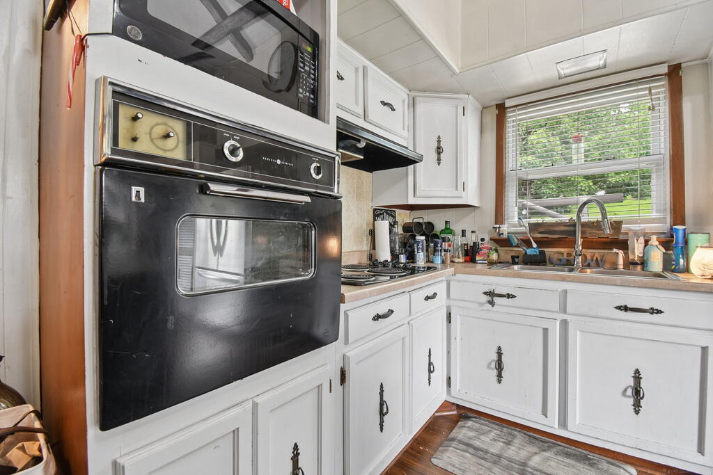 64 Appleseed Court, Howard, Ohio 43028, 2 Bedrooms Bedrooms, ,1 BathroomBathrooms,Residential,For Sale,Appleseed Court,20100387 64 Appleseed Court, Howard, Ohio 43028, 2 Bedrooms Bedrooms, ,1 BathroomBathrooms,Residential,For Sale,Appleseed Court,20100387