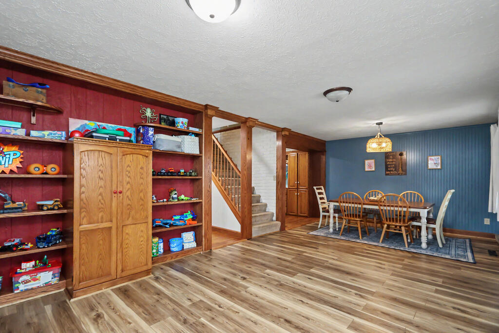 2375 Nazor Road, Crestline, Ohio 44827, 4 Bedrooms Bedrooms, ,1 BathroomBathrooms,Residential,For Sale,Nazor Road,20100408