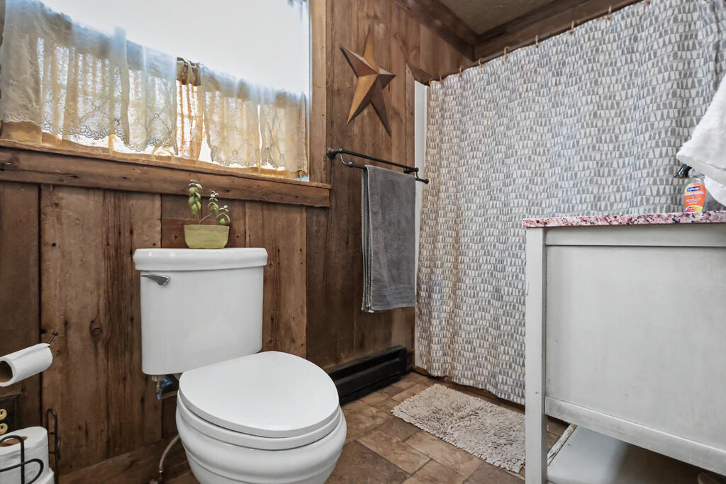 2375 Nazor Road, Crestline, Ohio 44827, 4 Bedrooms Bedrooms, ,1 BathroomBathrooms,Residential,For Sale,Nazor Road,20100408