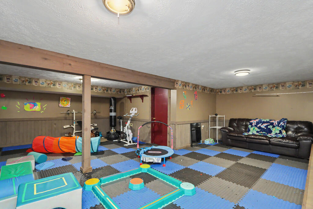 2375 Nazor Road, Crestline, Ohio 44827, 4 Bedrooms Bedrooms, ,1 BathroomBathrooms,Residential,For Sale,Nazor Road,20100408