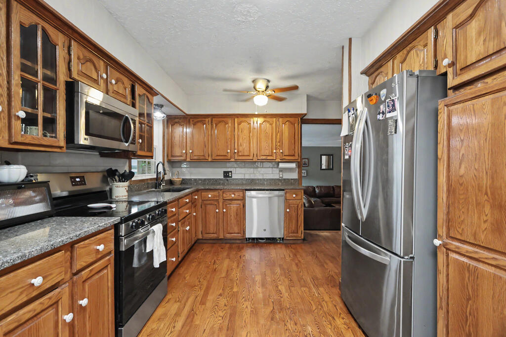 2375 Nazor Road, Crestline, Ohio 44827, 4 Bedrooms Bedrooms, ,1 BathroomBathrooms,Residential,For Sale,Nazor Road,20100408