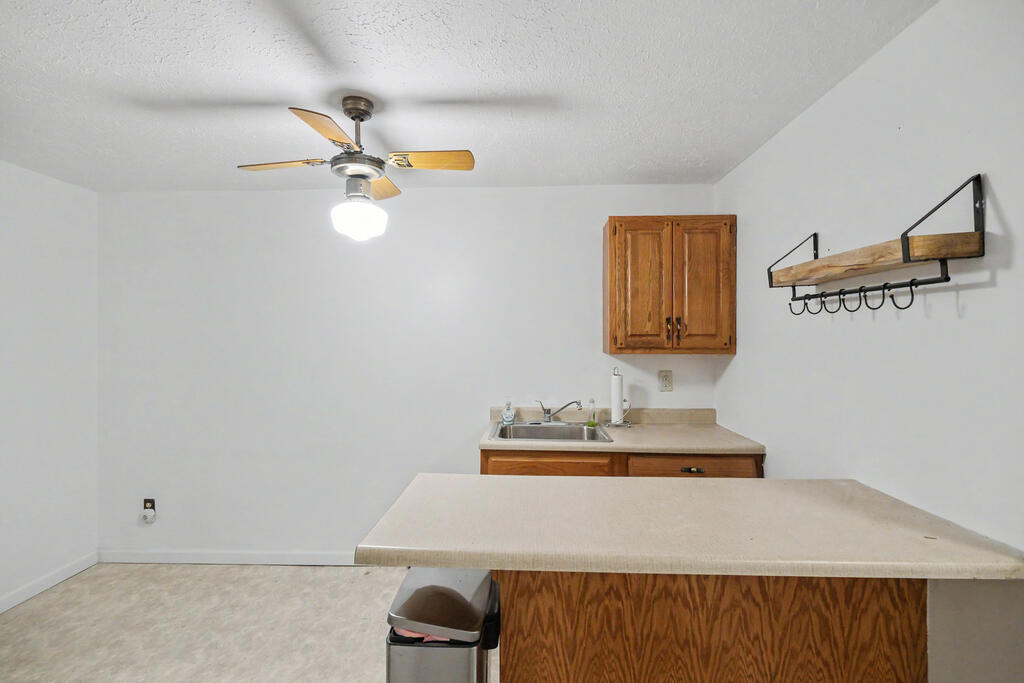 1300 Cedarlawn Ct, Mansfield, Ohio 44906, 4 Bedrooms Bedrooms, ,3 BathroomsBathrooms,Residential,For Sale,Cedarlawn Ct,20100426