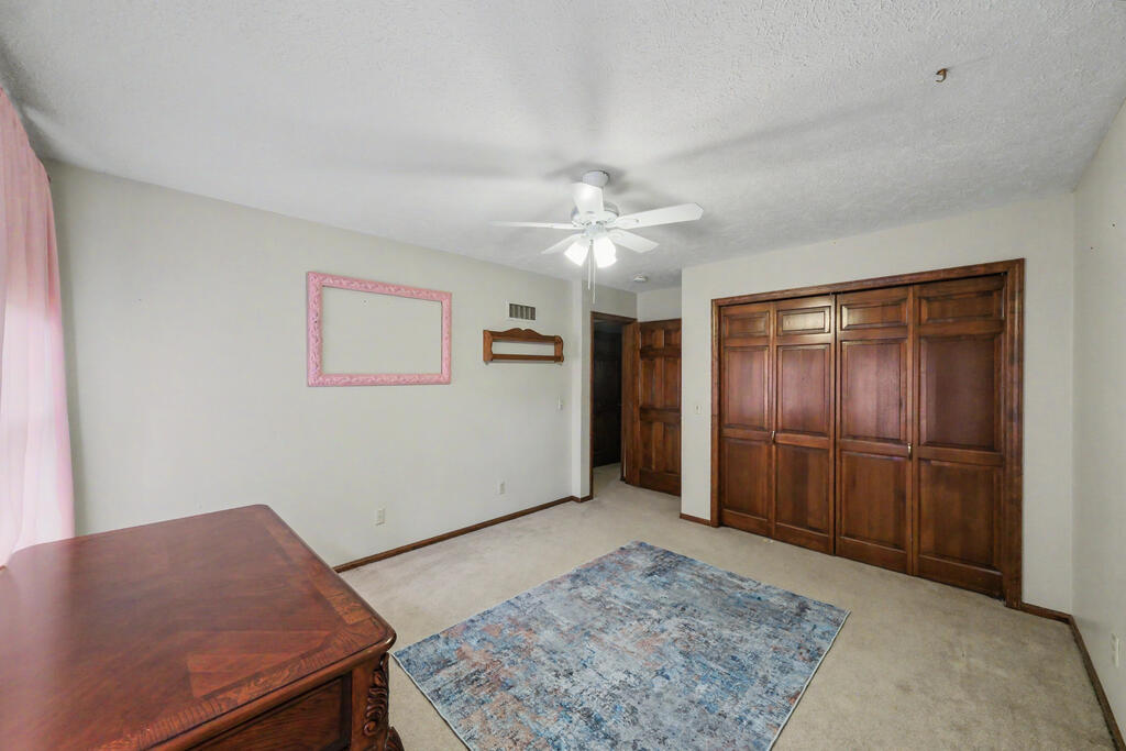 1300 Cedarlawn Ct, Mansfield, Ohio 44906, 4 Bedrooms Bedrooms, ,3 BathroomsBathrooms,Residential,For Sale,Cedarlawn Ct,20100426