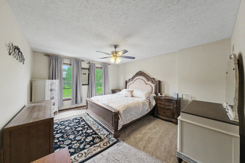 1300 Cedarlawn Ct, Mansfield, Ohio 44906, 4 Bedrooms Bedrooms, ,3 BathroomsBathrooms,Residential,For Sale,Cedarlawn Ct,20100426