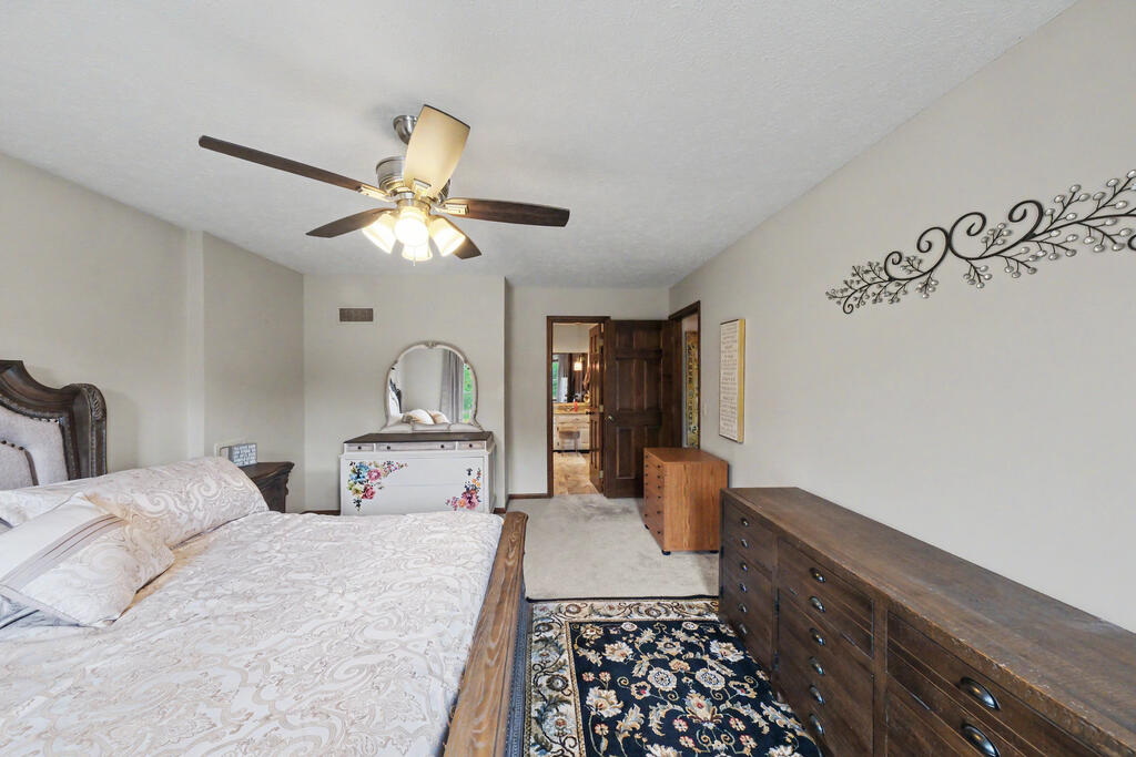 1300 Cedarlawn Ct, Mansfield, Ohio 44906, 4 Bedrooms Bedrooms, ,3 BathroomsBathrooms,Residential,For Sale,Cedarlawn Ct,20100426