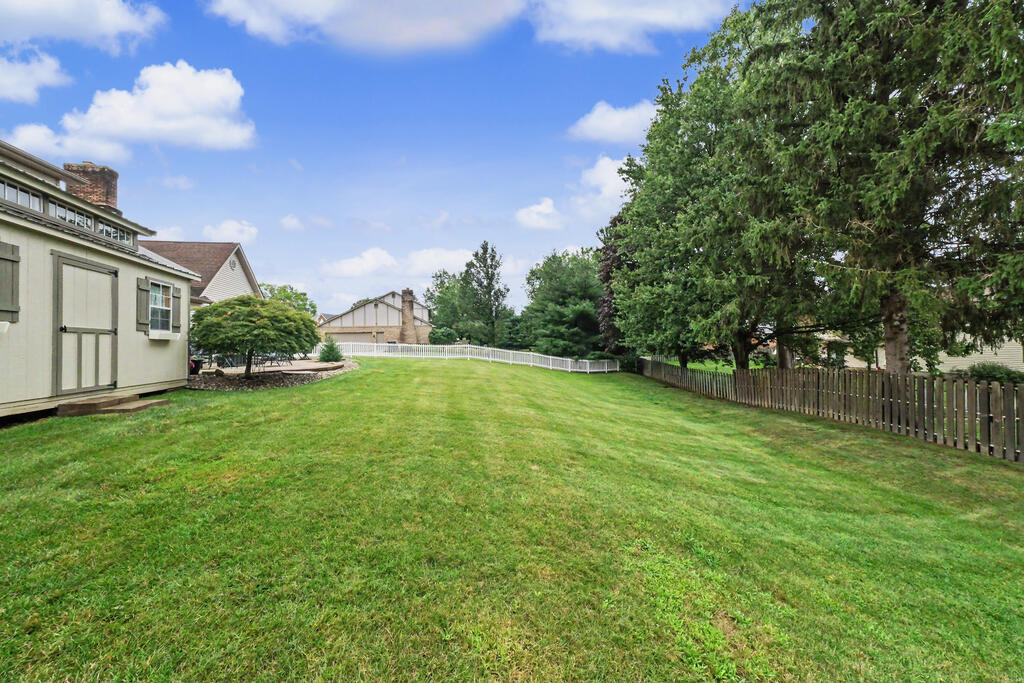 1300 Cedarlawn Ct, Mansfield, Ohio 44906, 4 Bedrooms Bedrooms, ,3 BathroomsBathrooms,Residential,For Sale,Cedarlawn Ct,20100426