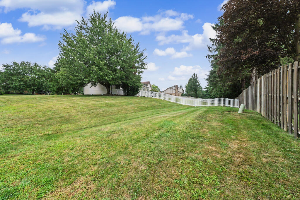 1300 Cedarlawn Ct, Mansfield, Ohio 44906, 4 Bedrooms Bedrooms, ,3 BathroomsBathrooms,Residential,For Sale,Cedarlawn Ct,20100426