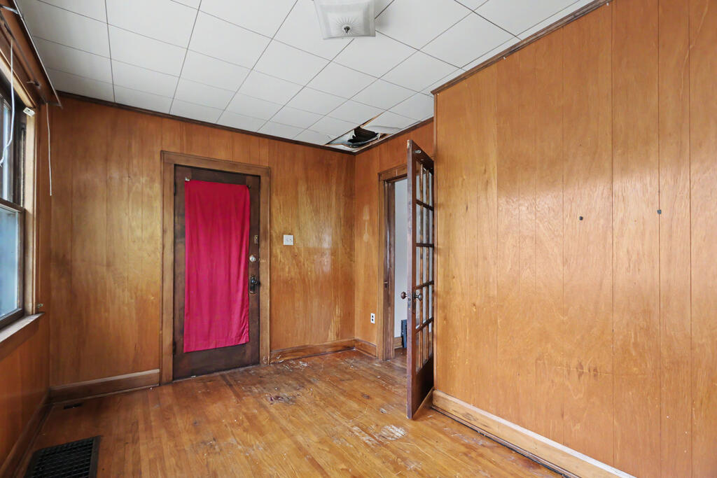 19 Hoffman Ave, Mansfield, Ohio 44906, 3 Bedrooms Bedrooms, ,1 BathroomBathrooms,Residential,For Sale,Hoffman Ave,20100428 19 Hoffman Ave, Mansfield, Ohio 44906, 3 Bedrooms Bedrooms, ,1 BathroomBathrooms,Residential,For Sale,Hoffman Ave,20100428