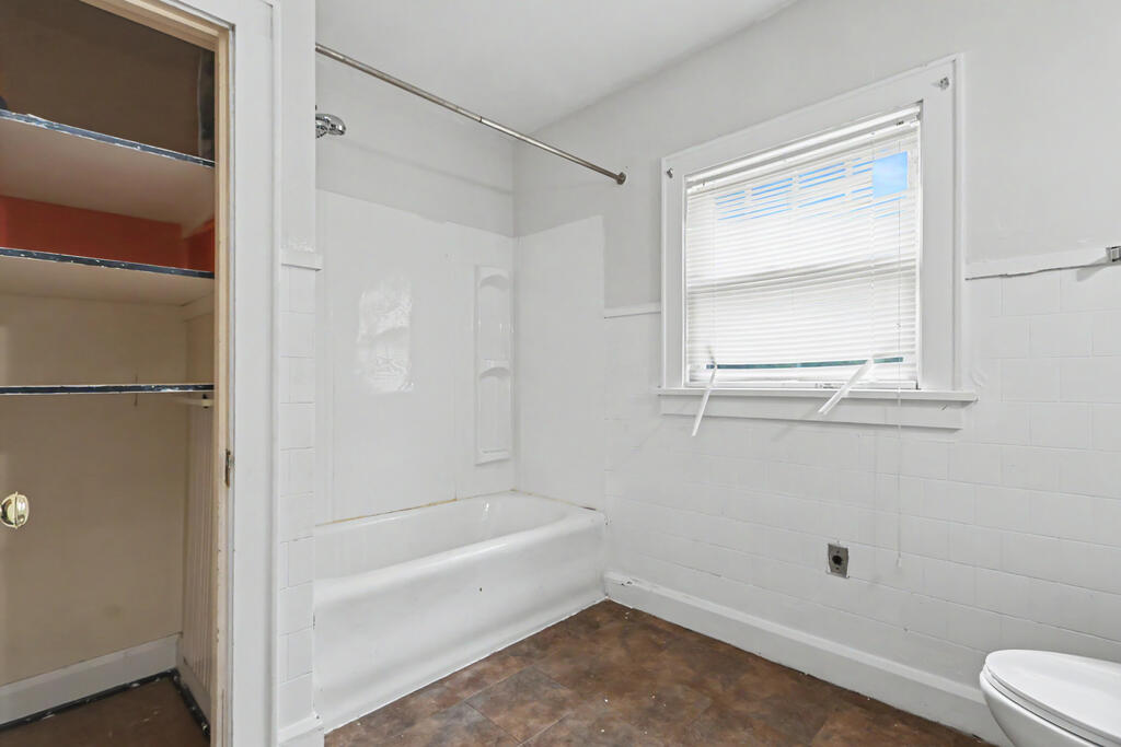 19 Hoffman Ave, Mansfield, Ohio 44906, 3 Bedrooms Bedrooms, ,1 BathroomBathrooms,Residential,For Sale,Hoffman Ave,20100428 19 Hoffman Ave, Mansfield, Ohio 44906, 3 Bedrooms Bedrooms, ,1 BathroomBathrooms,Residential,For Sale,Hoffman Ave,20100428