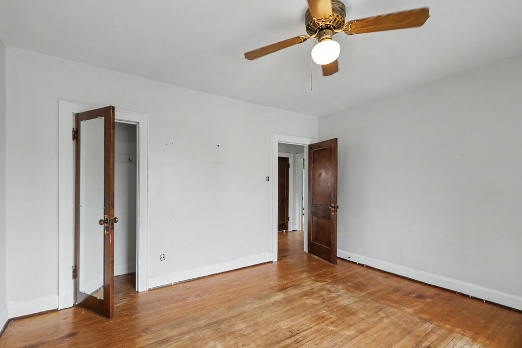 19 Hoffman Ave, Mansfield, Ohio 44906, 3 Bedrooms Bedrooms, ,1 BathroomBathrooms,Residential,For Sale,Hoffman Ave,20100428 19 Hoffman Ave, Mansfield, Ohio 44906, 3 Bedrooms Bedrooms, ,1 BathroomBathrooms,Residential,For Sale,Hoffman Ave,20100428