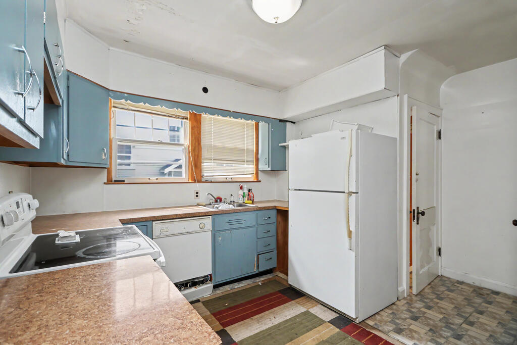 19 Hoffman Ave, Mansfield, Ohio 44906, 3 Bedrooms Bedrooms, ,1 BathroomBathrooms,Residential,For Sale,Hoffman Ave,20100428 19 Hoffman Ave, Mansfield, Ohio 44906, 3 Bedrooms Bedrooms, ,1 BathroomBathrooms,Residential,For Sale,Hoffman Ave,20100428