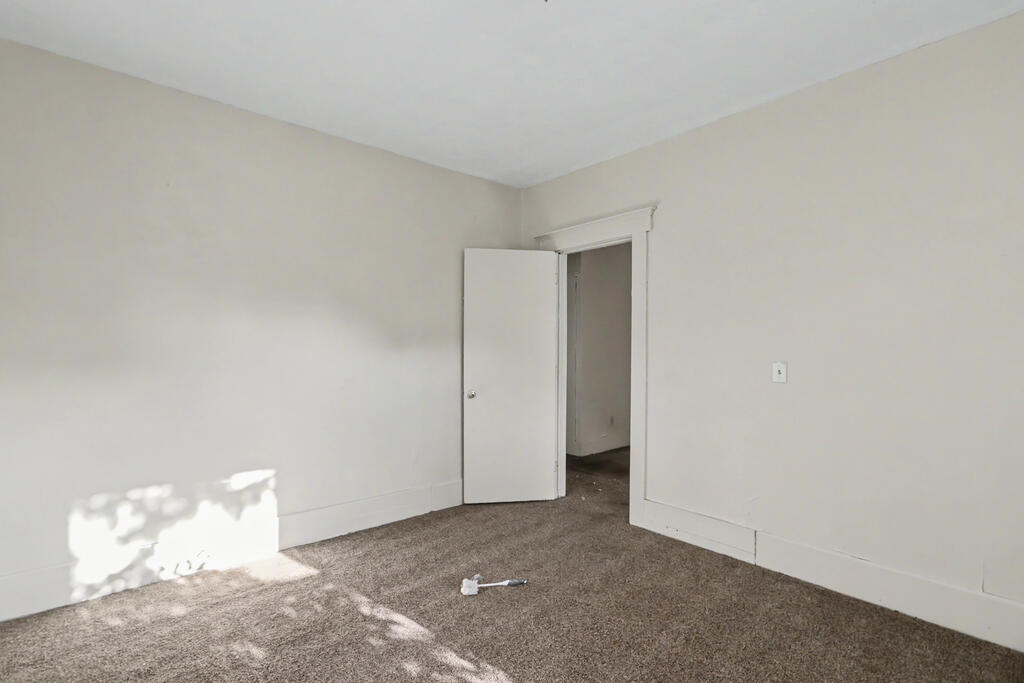522 -524 South Myrtle Avenue, Willard, Ohio 44890, 4 Bedrooms Bedrooms, ,Residential Income,For Sale,-524 South Myrtle Avenue,20100455