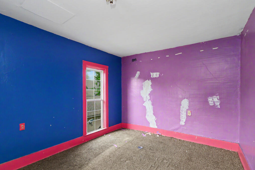 24 E Emerald Street, Willard, Ohio 44890, 5 Bedrooms Bedrooms, ,2 BathroomsBathrooms,Residential,For Sale,E Emerald Street,20100456 24 E Emerald Street, Willard, Ohio 44890, 5 Bedrooms Bedrooms, ,2 BathroomsBathrooms,Residential,For Sale,E Emerald Street,20100456