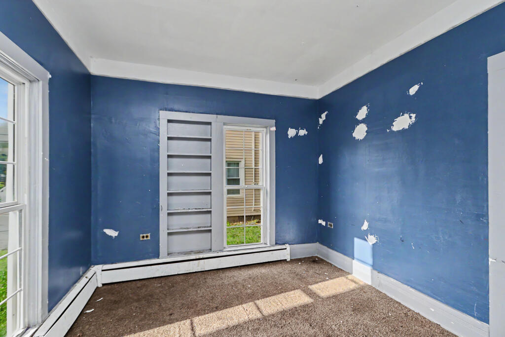 24 E Emerald Street, Willard, Ohio 44890, 5 Bedrooms Bedrooms, ,2 BathroomsBathrooms,Residential,For Sale,E Emerald Street,20100456