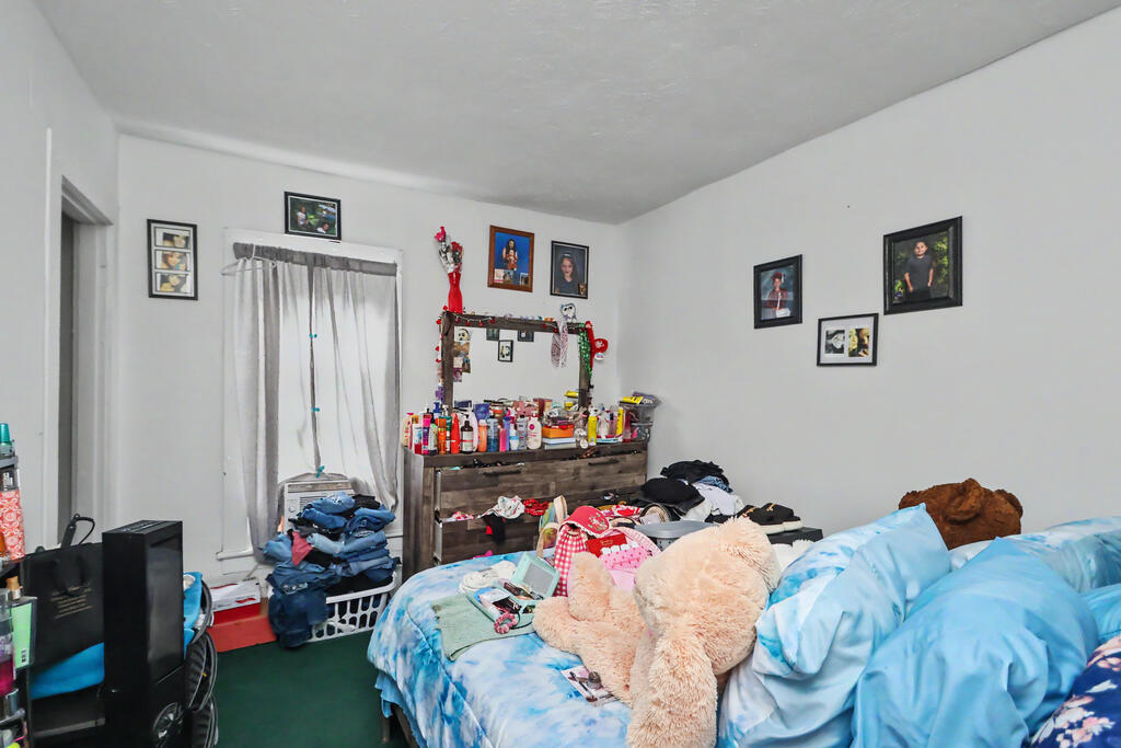 110 Washington Street, Willard, Ohio 44890, 4 Bedrooms Bedrooms, ,1 BathroomBathrooms,Residential,For Sale,Washington Street,20100462