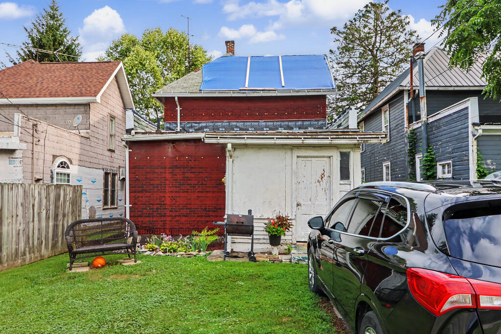 110 Washington Street, Willard, Ohio 44890, 4 Bedrooms Bedrooms, ,1 BathroomBathrooms,Residential,For Sale,Washington Street,20100462