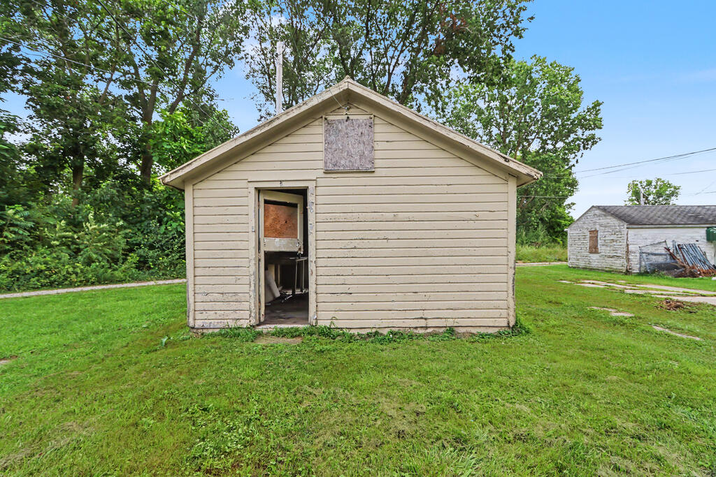 105 Woodbine Street, Willard, Ohio 44890, 3 Bedrooms Bedrooms, ,1 BathroomBathrooms,Residential,For Sale,Woodbine Street,20100460
