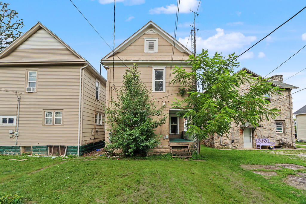 105 Woodbine Street, Willard, Ohio 44890, 3 Bedrooms Bedrooms, ,1 BathroomBathrooms,Residential,For Sale,Woodbine Street,20100460