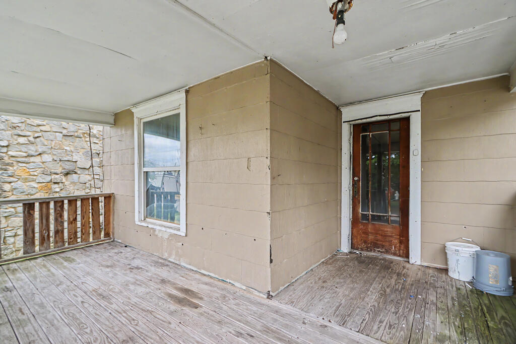 105 Woodbine Street, Willard, Ohio 44890, 3 Bedrooms Bedrooms, ,1 BathroomBathrooms,Residential,For Sale,Woodbine Street,20100460