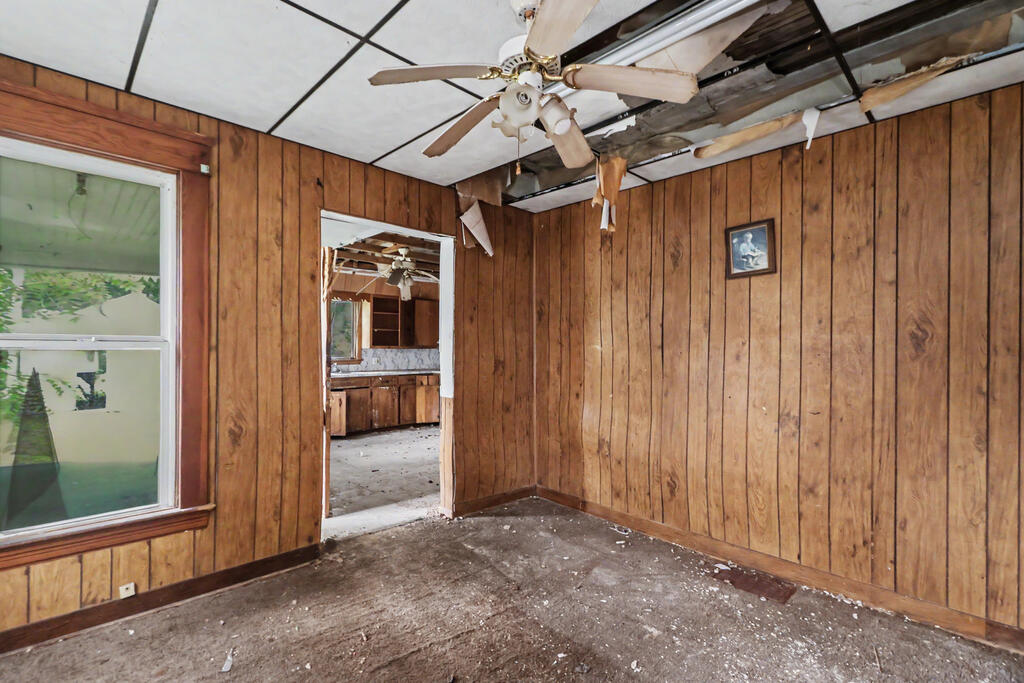 105 Woodbine Street, Willard, Ohio 44890, 3 Bedrooms Bedrooms, ,1 BathroomBathrooms,Residential,For Sale,Woodbine Street,20100460